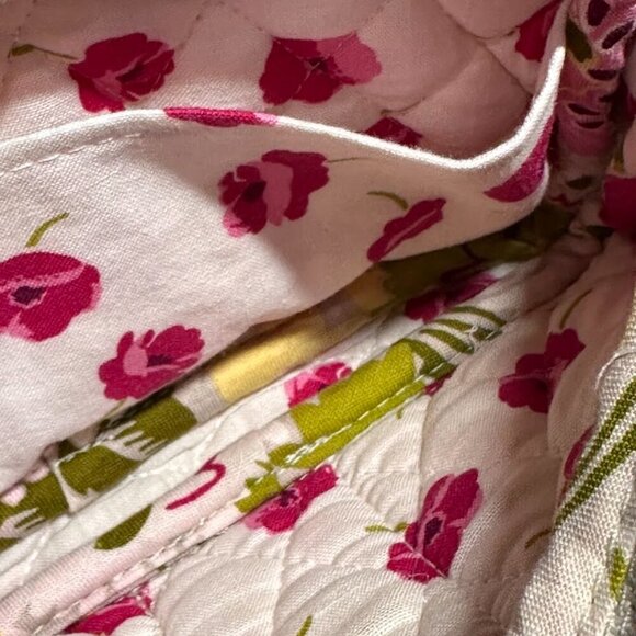 Vera Bradley Make Me Blush Zip Wristlet Quilted Wallet Designer EUC On The Go - Picture 7 of 11